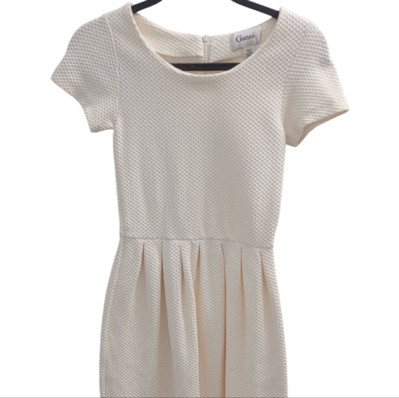 Anthropologie Ganni White Cream Textured Dress Size XS. SIZE 2 - Picture 2 of 8